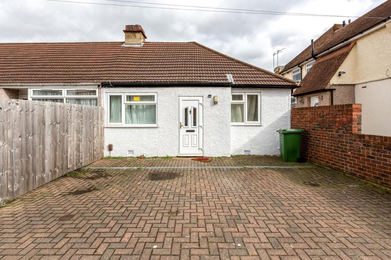 Dartford, Kent - Modern 2Bd 2Bath En-Suite Bungalow M25 Bluewater Exterior photo